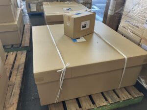 Transport lotniczy dzieł sztuki z Japonii na wystawę w Krakowie (4)