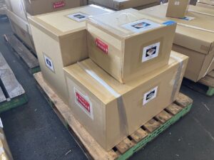 Transport lotniczy dzieł sztuki z Japonii na wystawę w Krakowie (6)